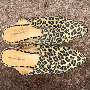 Leopard Flats